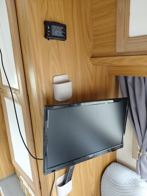 1996 Auto-Trail Cheyenne 595 — photo 11 of 17