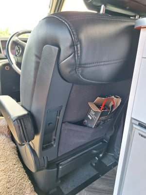 2007 Nissan El Grand — photo 12 of 52