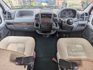 2004 Auto-Trail Cheyenne 630 SE — photo 10 of 44