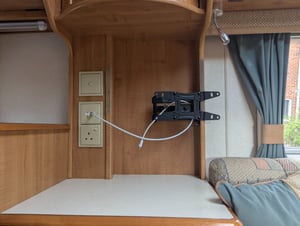 2004 Auto-Trail Cheyenne 630 SE — photo 32 of 44