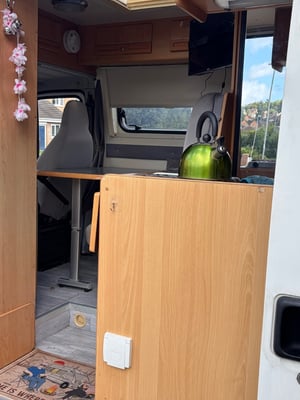2004 Adria Twin — photo 11 of 23