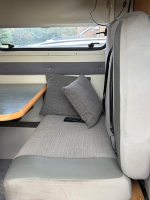 2004 Adria Twin — photo 9 of 23