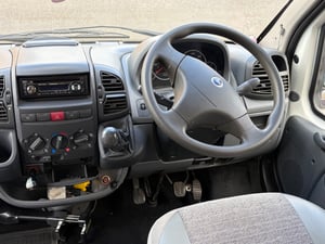 2004 Adria Twin — photo 7 of 23