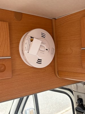 2004 Adria Twin — photo 19 of 23