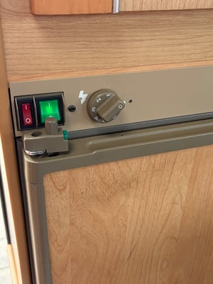 2004 Adria Twin — photo 17 of 23