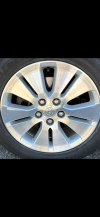 2003 Toyota Alphard - Image 2
