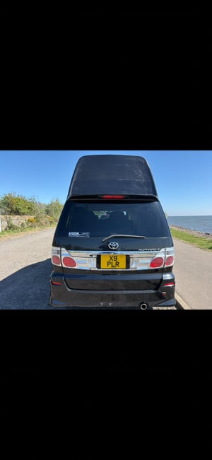 2003 Toyota Alphard — photo 3 of 8