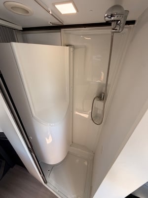 2020 Adria Twin 640 Supreme — photo 21 of 23