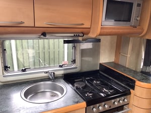 2004 Swift Kon-Tiki 660 — photo 7 of 17