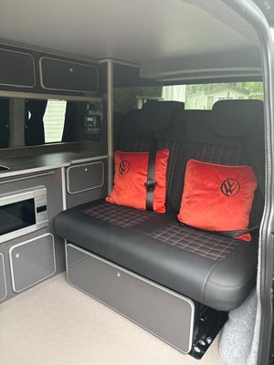2023 Volkswagen Transporter T6.1 — photo 3 of 15
