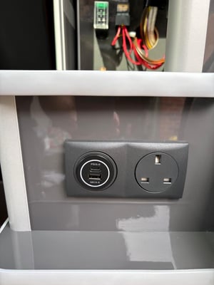 2023 Volkswagen Transporter T6.1 Camper King — photo 37 of 54