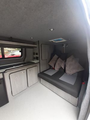 2020 Vauxhall Vivaro — photo 10 of 32