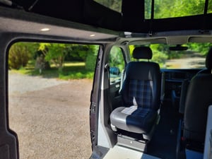 2020 Volkswagen Transporter T6.1 — photo 22 of 28