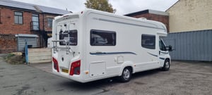 2012 Auto-Trail Apache 700 — photo 7 of 33