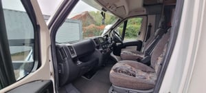 2012 Auto-Trail Apache 700 — photo 11 of 33