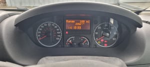 2012 Auto-Trail Apache 700 — photo 12 of 33