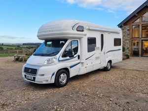 2012 Auto-Trail Apache 700 — photo 1 of 33