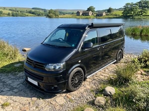 2011 Volkswagen Campervan — photo 2 of 11