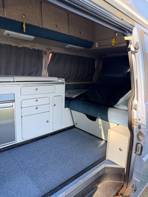 2002 Volkswagen T4 Campervan — photo 25 of 27