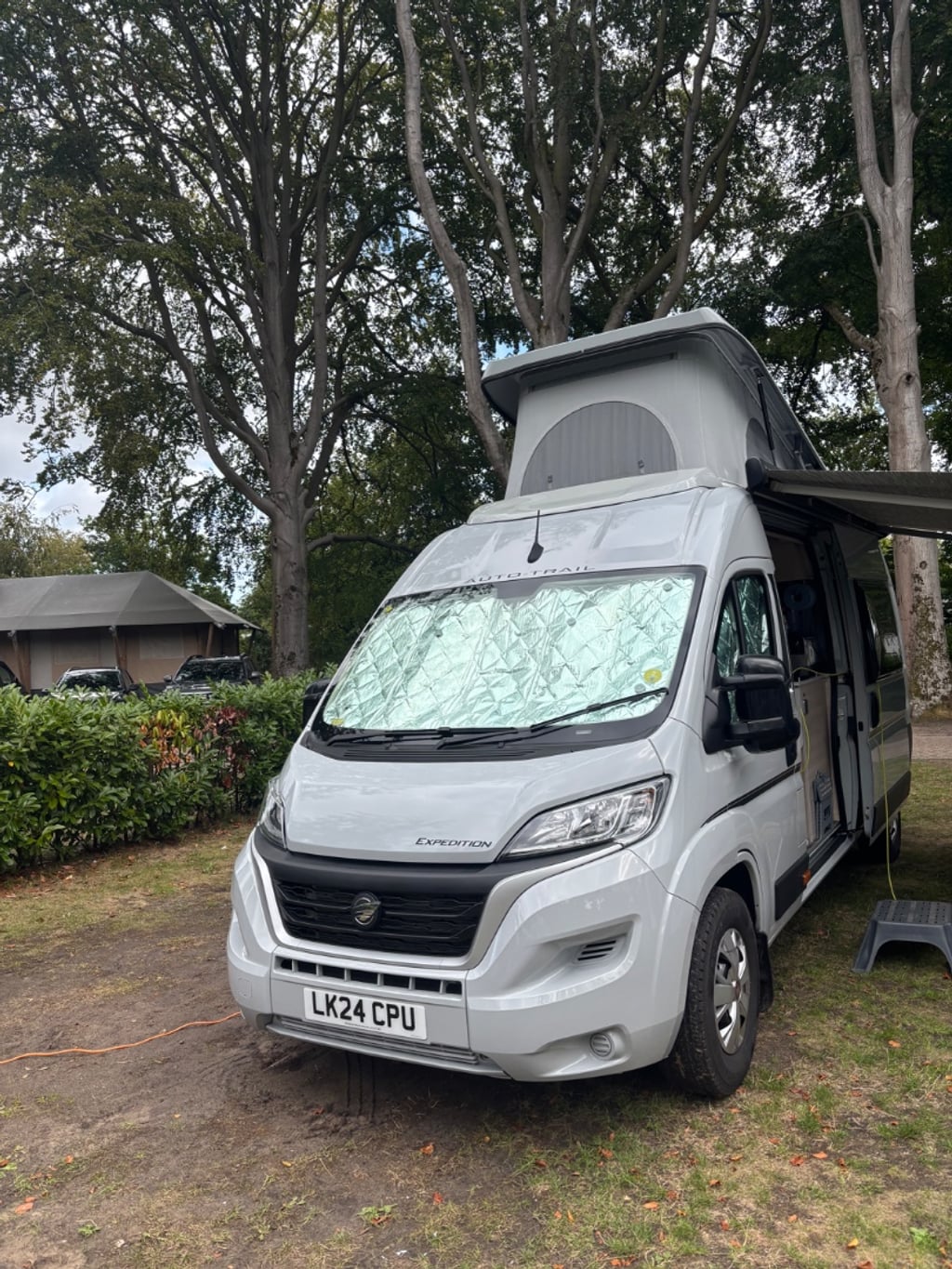 2024 Auto-Trail Expedition 68 - Image 1