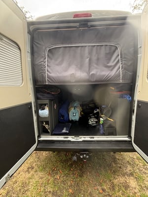 2024 Auto-Trail Expedition 68 — photo 6 of 12