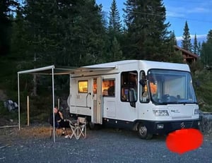 1996 Niesmann and Bischoff FlairLife (6.3S) — photo 9 of 13