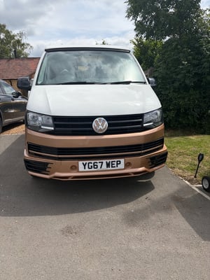 2017 Volkswagen Campervan — photo 8 of 8