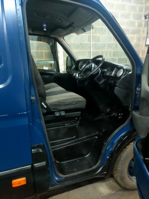 2010 Camper King Iveco Daily — photo 7 of 18