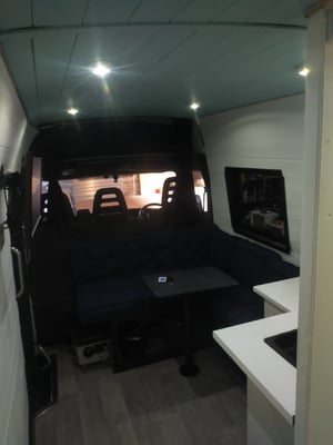 2010 Camper King Iveco Daily — photo 9 of 18