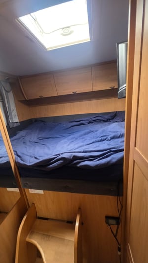 2006 Burstner Fixed bed model argos 747.2 — photo 18 of 25