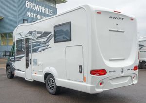 2023 Swift Escape 694  — photo 9 of 11