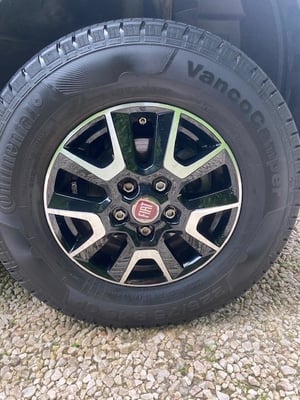2020 Adria Coral Exess 670 S — photo 14 of 33