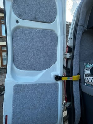 2014 Ford Transit Custom — photo 13 of 27