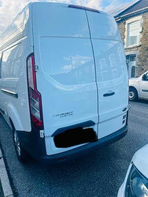 2014 Ford Transit Custom — photo 18 of 27