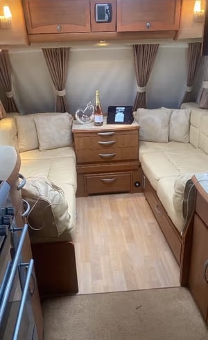 2006 Bessacarr Cameo 550 Caravan — photo 6 of 6