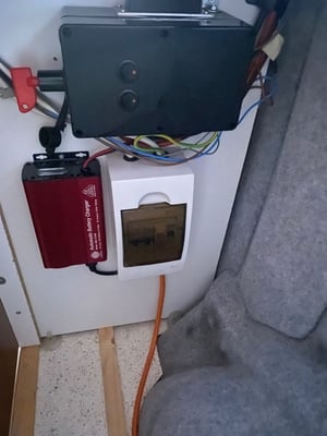 2010 Volkswagen T5.1 Campervan — photo 14 of 14