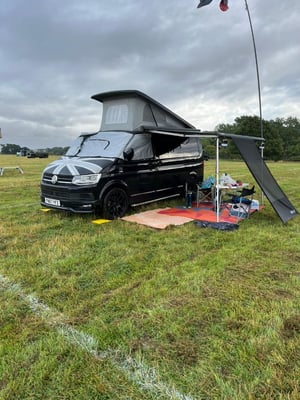 2017 Volkswagen Transporter T6 — photo 7 of 16