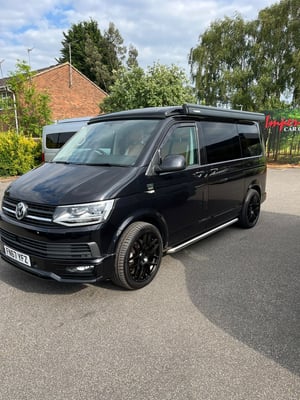 2017 Volkswagen Transporter T6 — photo 8 of 16