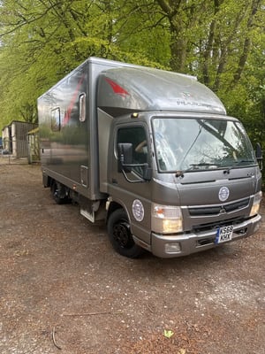 2018 Mitsubishi Canter — photo 6 of 33