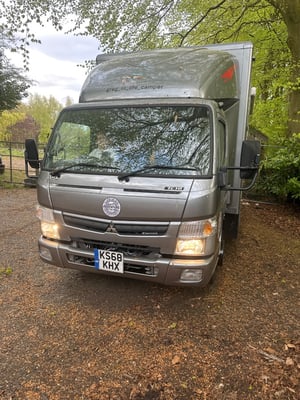 2018 Mitsubishi Canter — photo 18 of 33