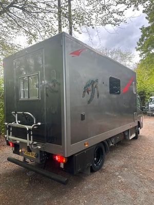 2018 Mitsubishi Canter — photo 14 of 33