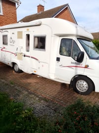 2005 Rapido 7085F - Image 2