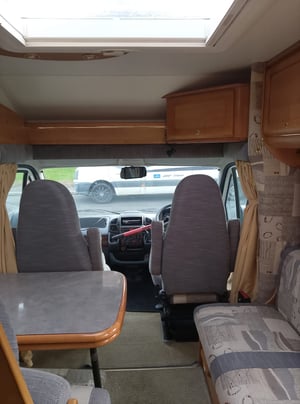 2005 Rapido 7085F — photo 8 of 50