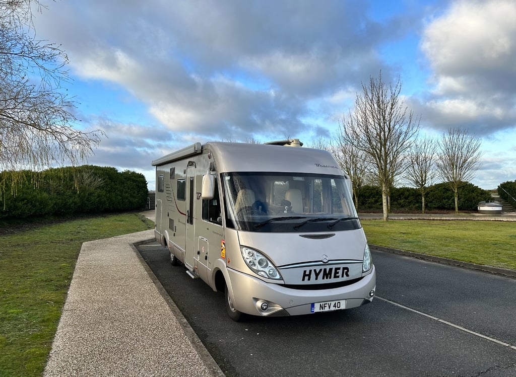 2010 Hymer B660SL Bestline - Image 1