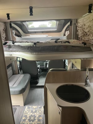 2021 Auto-Trail F-Line F72 — photo 11 of 19