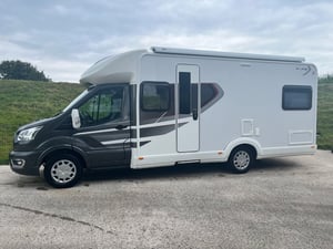 2021 Auto-Trail F-Line F72 — photo 3 of 19