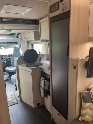 2021 Auto-Trail F-Line F72 — photo 13 of 19