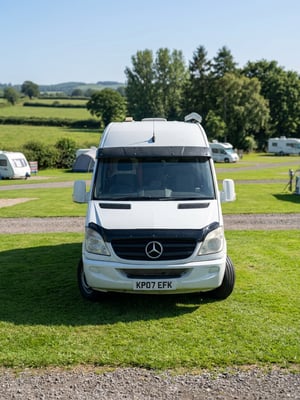 2007 Mercedes-Benz Sprinter — photo 1 of 16