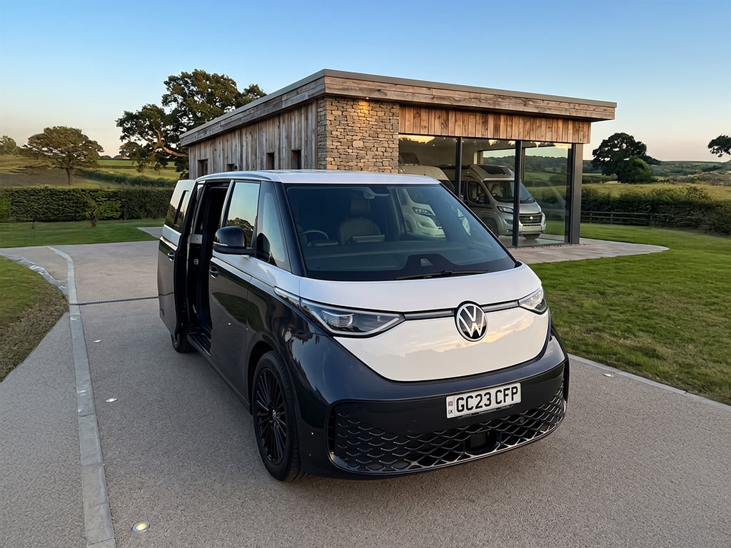 2023 Volkswagen ID. Buzz - Image 1