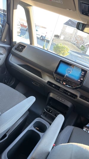 2023 Volkswagen ID. Buzz — photo 6 of 7